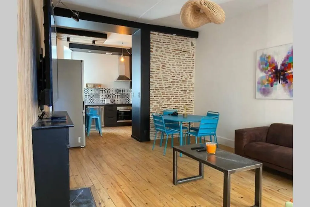 60 m2 au coeur du centre ville Cahors Appartement